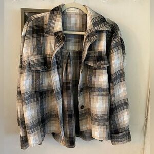 By Together Plaid Shacket sz Small